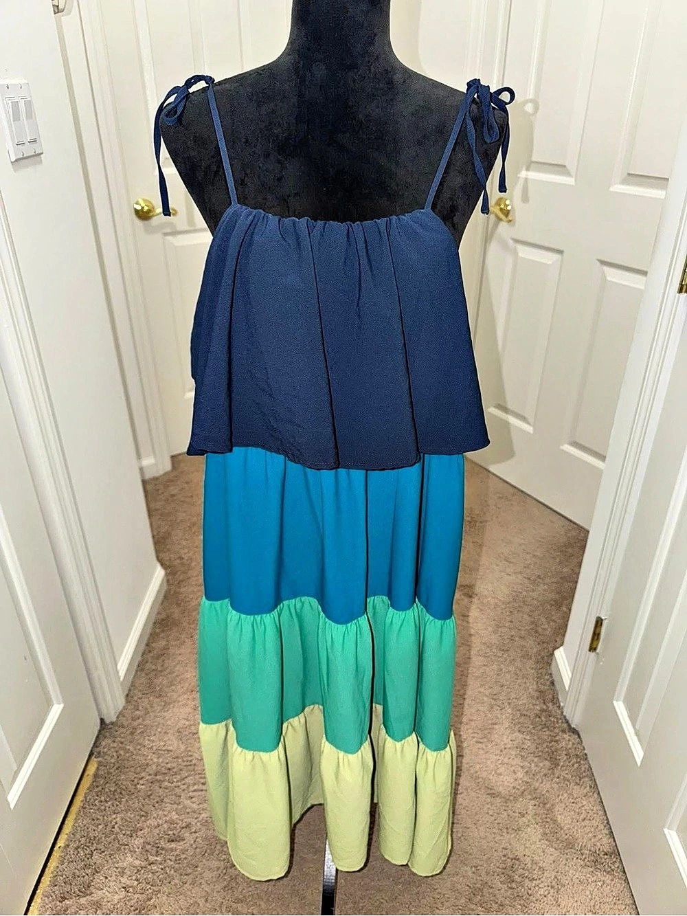 Time & Tru Women's Tiered Maxi Dress in Blue & Green Like New